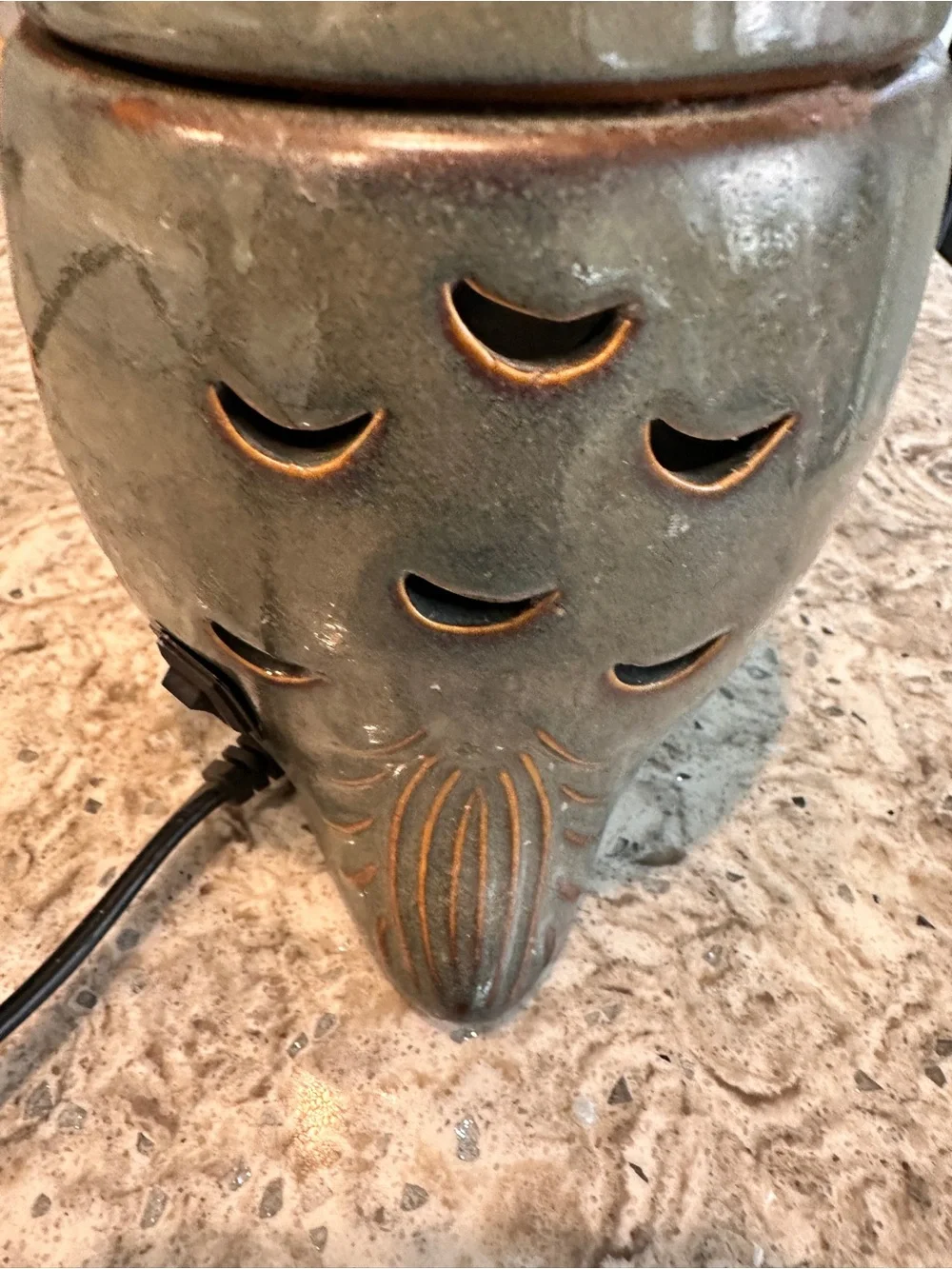 Partylite Ceramic Owl Wax Warmer in Green with Brown Accents